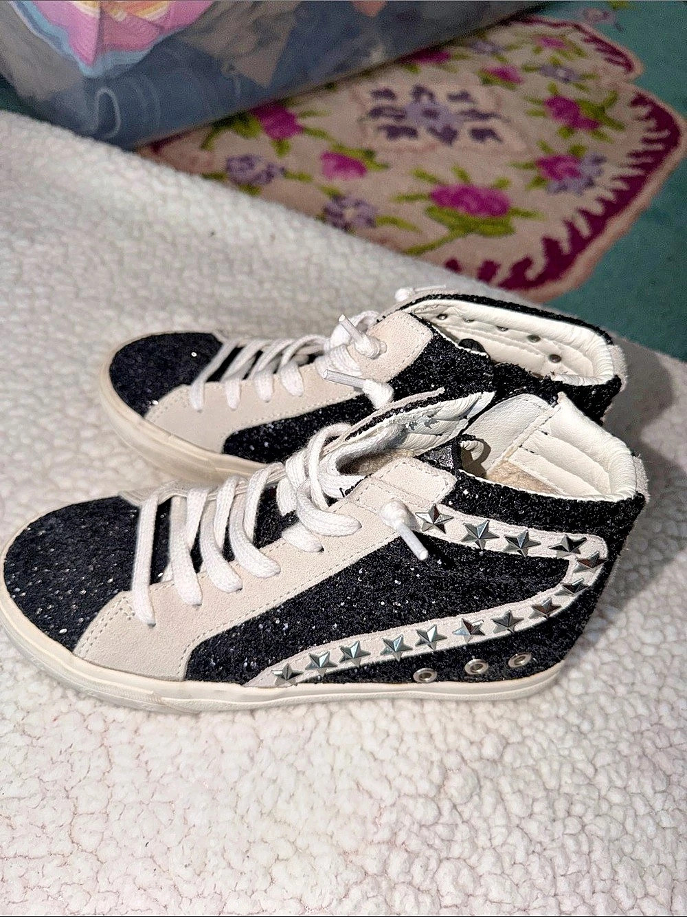 Very G Glitter Star High Top Sneaker Black & White